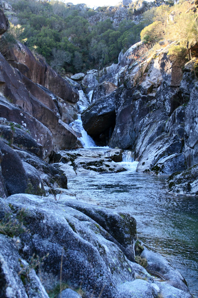Parte superior de la cascada Parte superior de la cascada