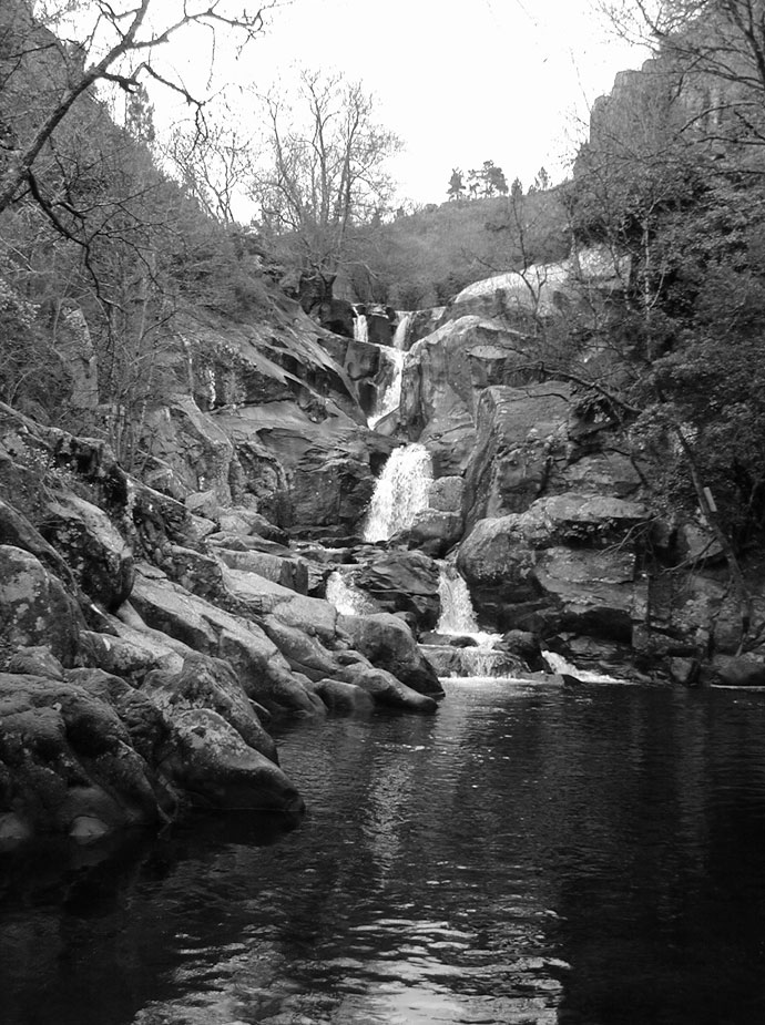 Fervenzas del Barbantiño y Camino natural del río Barbantiño Fervenzas del Barbantiño y Camino natural del río Barbantiño