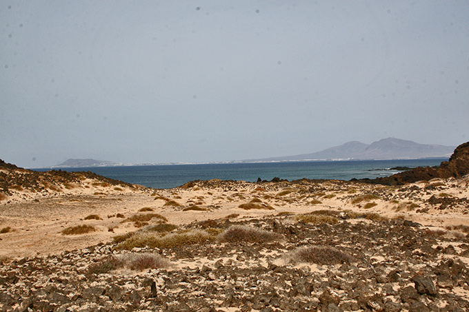 Lanzarote desde el NW de Lobos Lanzarote desde el NW de Lobos