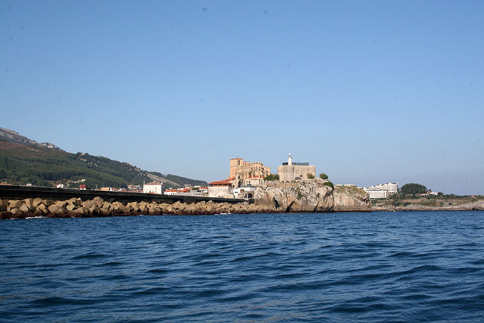 Reconocimiento de Castro Urdiales desde el E Reconocimiento de Castro Urdiales desde el E