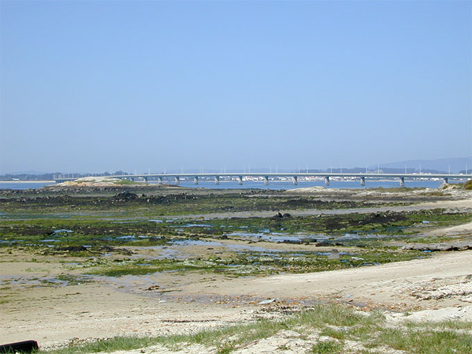 Puente a la Illa de Arousa desde Vilanova Puente a la Illa de Arousa desde Vilanova