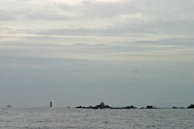 Xidoiros. Al fondo la baliza Pedra seca Xidoiros. Al fondo la baliza Pedra seca