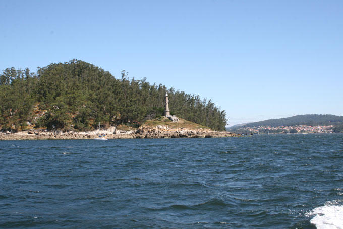 Isla de Tambo. Faro de la punta Tenlo Chico Isla de Tambo. Faro de la punta Tenlo Chico