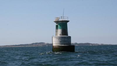 04430 Baliza bajo Pragueiro de Fora. Ría de Arousa 04430 Baliza bajo Pragueiro de Fora. Ría de Arousa