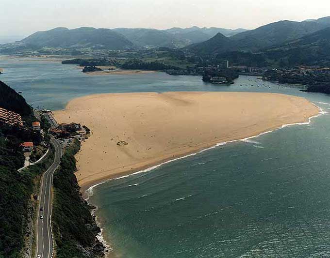 Playa de Laida. Ibarrangelu. Reserva de la Biosfera de Urdaibai. Playa de Laida. Ibarrangelu. Reserva de la Biosfera de Urdaibai.