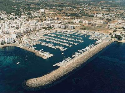 Puerto deportivo de Santa Eularia. Ibiza Puerto deportivo de Santa Eularia. Ibiza
