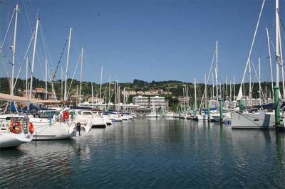 Puerto Deportivo de Hondarribia Puerto Deportivo de Hondarribia