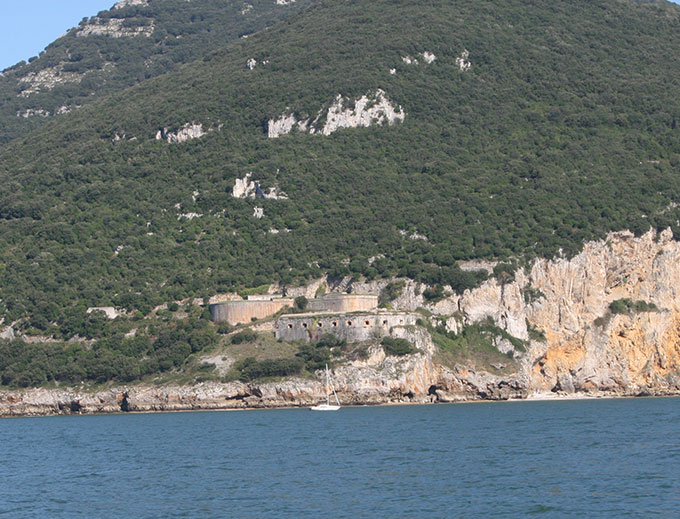 Castillos en Santoña