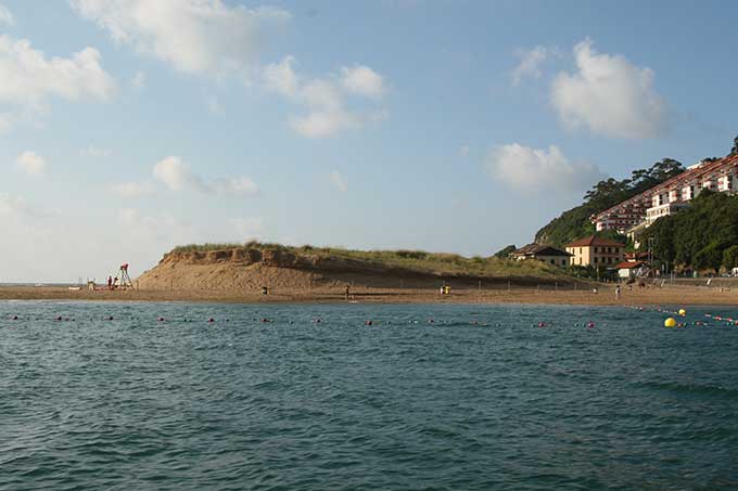 Con la playa de Laida por Br Con la playa de Laida por Br
