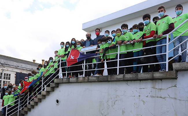 2021-12-28-El-grupo-con-Nico-Rodríguez-y-Mauro-Olmedo-(Foto-Moebius)(2)