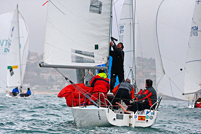 El-Luna-Nueva-va-tercero-en-la-general-del-Trofeo-Vitaldent-J80---Foto-©-Rosana-Calvo-Diéguez