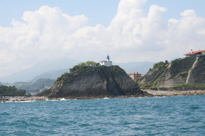 faro_Zumaia