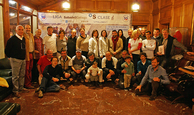 Foto-de-familia-Liga-SabadellGallego-Clase-J80---Foto-Rosana-Calvo