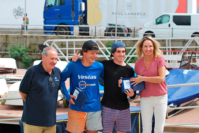 Los-campeones