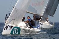 El nuevo Platú 25 ‘Mundo Marino’, equipo a batir en la segunda cita de la temporada en Alicante 