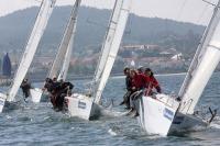 Ero Pons se proclama campeón gallego de Platu 25 en Vilagarcía