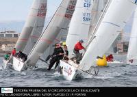 La flota valenciana de Platú 25 vuelve a la actividad en las aguas de Dénia