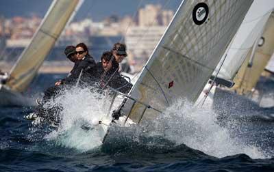 El Bufete Frau lidera el III Trofeo de Invierno Club de Mar tras la primera jornada El Bufete Frau lidera el III Trofeo de Invierno Club de Mar tras la primera jornada