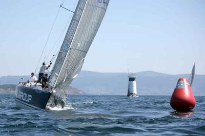 El Oral Group se lleva el Trofeo Hotel Carlos I Silgar y el gallego de Cruceros El Oral Group se lleva el Trofeo Hotel Carlos I Silgar y el gallego de Cruceros