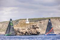 El Urbania Sailing Team mantiene sus opciones tras una complicada regata costera