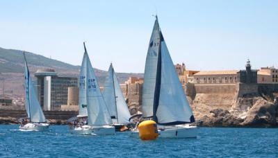 Más de 40 embarcaciones se citan para competir en la VI REGATA DE APROXIMACIÓN ‘DOS CONTINENTES’ Más de 40 embarcaciones se citan para competir en la VI REGATA DE APROXIMACIÓN ‘DOS CONTINENTES’