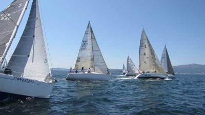 Primera manga de la XV edicion de la regata Elidente con triunfo de Corsario VI y Oral Group,Sara y Argos. Primera manga de la XV edicion de la regata Elidente con triunfo de Corsario VI y Oral Group,Sara y Argos.