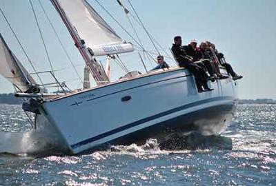 Todo a punto para el comienzo de la regata Club Náutico Portonovo - trofeo Casino La Toja de cruceros Todo a punto para el comienzo de la regata Club Náutico Portonovo - trofeo Casino La Toja de cruceros