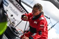 Ultima hora. Medalia, Imoca de Pip Hare desarbola