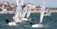 Alejandro Alonso de Baiona y Alma Chamorro de Canido, vencedores del Campeonato Gallego de Optimist celebrado en La Coruña 