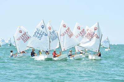 Campeonato de Andalucia por Equipos de Optimist Campeonato de Andalucia por Equipos de Optimist