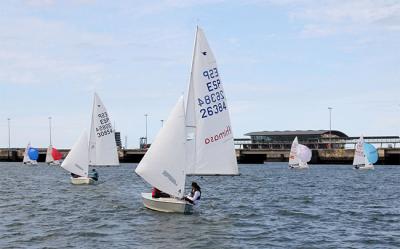 Comenzó en el Abra el III Trofeo Fhimasa en un día casi de verano Comenzó en el Abra el III Trofeo Fhimasa en un día casi de verano