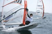Comenzó en la Ría de Pontevedra el Gallego de Láser y Windsurf,que organiza el RCN de Sanxenxo