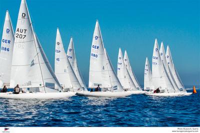 El alemán Puck lidera la V Copa Mediterráneo de la clase Dragon en Puerto Portals El alemán Puck lidera la V Copa Mediterráneo de la clase Dragon en Puerto Portals