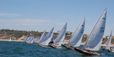 El andaluz Juan Luis Paez, primer líder imbatido del Campeonato de España de Patín a Vela en la bahía de Cádiz El andaluz Juan Luis Paez, primer líder imbatido del Campeonato de España de Patín a Vela en la bahía de Cádiz