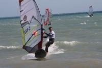 El gaditano Alejandro Alcázar, ganador de la II liga de invierno de windsurf Estación Náutica Bahía de Cádiz