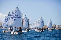 El II Trofeo CORUÑA THE STYLE OUTLETS llena de velas la bahía coruñesa