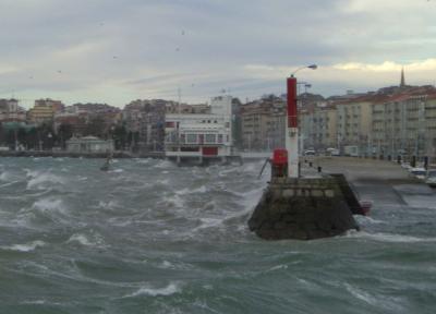 El sur arrecio en Santander suspendiendo la actividad de la flota snipe El sur arrecio en Santander suspendiendo la actividad de la flota snipe