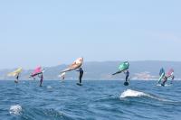 El ucraniano afincado en A Coruña Platon Kuzmenko lidera el gallego de Wingfoil de Portosín