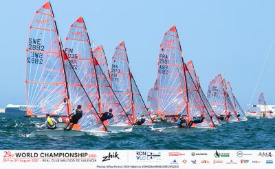 Francia pasa a dominar la general 29er en Valencia Francia pasa a dominar la general 29er en Valencia
