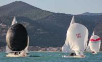 Guillermo Parodi, Federico Linares y Borja Chavarri en el top ten del europeo soling 2013