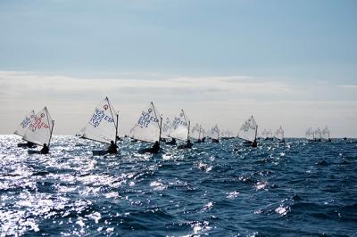 Iker Múgica y Joan Fargas suben al pódium de la regata Territori Mestral N2 Optimist del CNCB Iker Múgica y Joan Fargas suben al pódium de la regata Territori Mestral N2 Optimist del CNCB