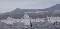 Jorge Pérez y Lili Skomska, lideran el X Trofeo César Manrique de Optimist 