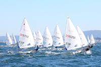 La ría de Arousa brilla en en el estreno de la Copa de España de ILCA 6