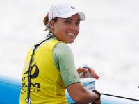 La sevillana ha consolidado su liderato en la clase RS:X de la Skandia sail for gold Regatta, que echa el telón al circuito    