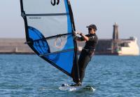 Las Regatas de Navidad, organizadas por el Real Club Marítimo (RCMM), han concluido este sábado con la celebración de la competicion de windsurf. 