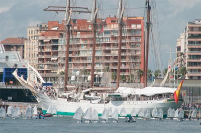 Los Optimist y los 420 mantienen sus podios tras el paso del ecuador del trofeo Juan Sebastián Elcano. Los Optimist y los 420 mantienen sus podios tras el paso del ecuador del trofeo Juan Sebastián Elcano.