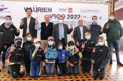 Medio centenar de barcos competirá por arrebatar a “Tone” Pérez y Laura Llópiz el título nacional en Vigo esta Semana Santa Medio centenar de barcos competirá por arrebatar a “Tone” Pérez y Laura Llópiz el título nacional en Vigo esta Semana Santa