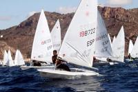 Nahuel Rodríguez lidera la Copa de España de Láser 4.7 en Cartagena