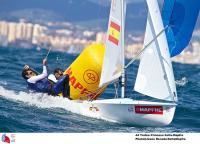 Onán Barreiros y Juan Curbleo, lucharán mañana domingo por el podium en la Copa del Mundo de vela clase 470