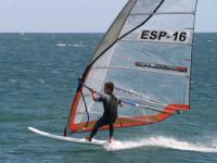 Pablo Ania, del CW Burriana, revalida su título como campeón de la Copa de España de Fórmula Windsurfing